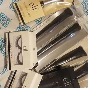 6 brushes and 4 eyelash kits